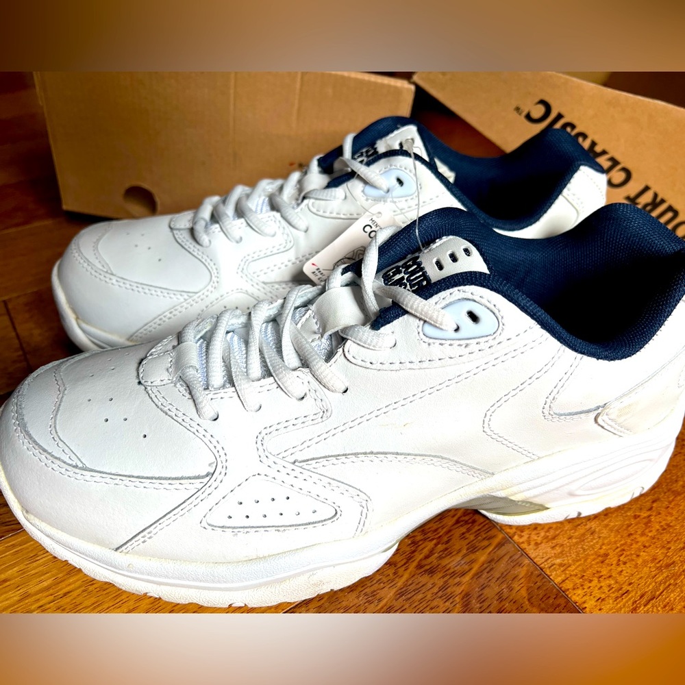 Brand NEW Classic White Men's Sneakers size 10